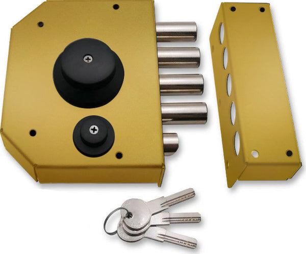 Rim lock with internal knob half-turn